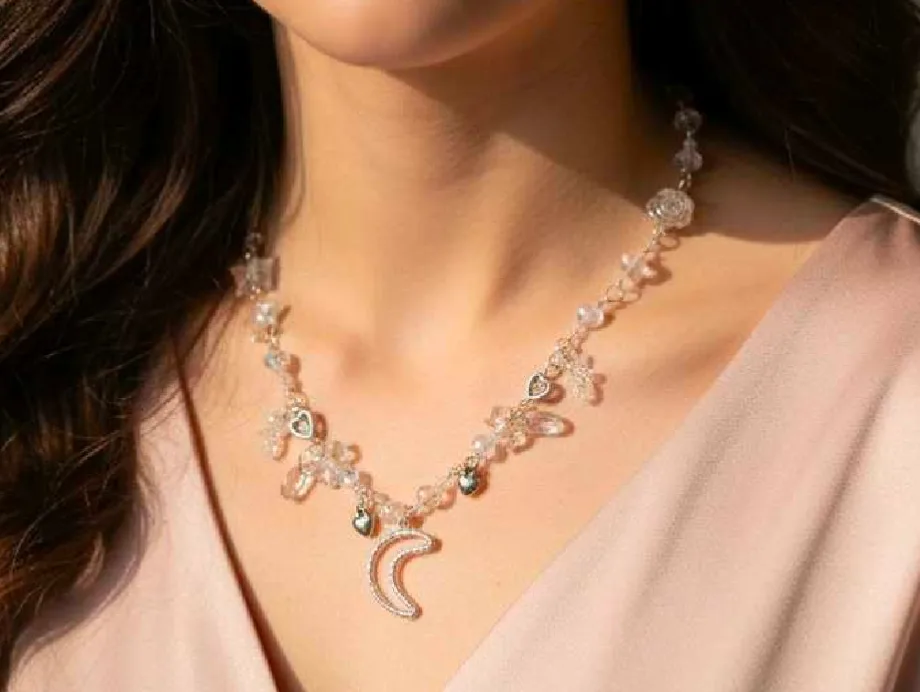 Moon fairy necklace — 1