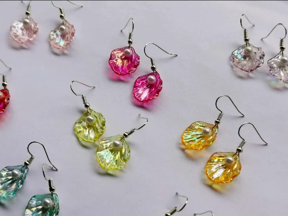 Shell earrings Any one — 3