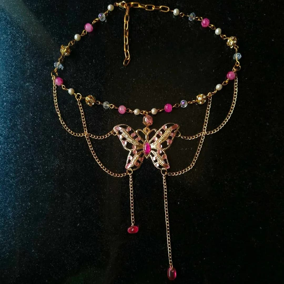 Glitterwing necklace — 3